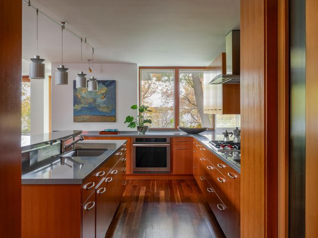 4855 E Lake Harriet Parkway, Minneapolis, MN 55419