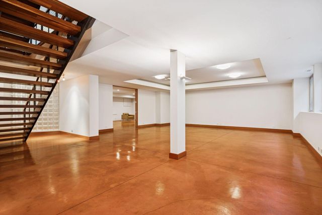 4855 E Lake Harriet Parkway, Minneapolis, MN 55419