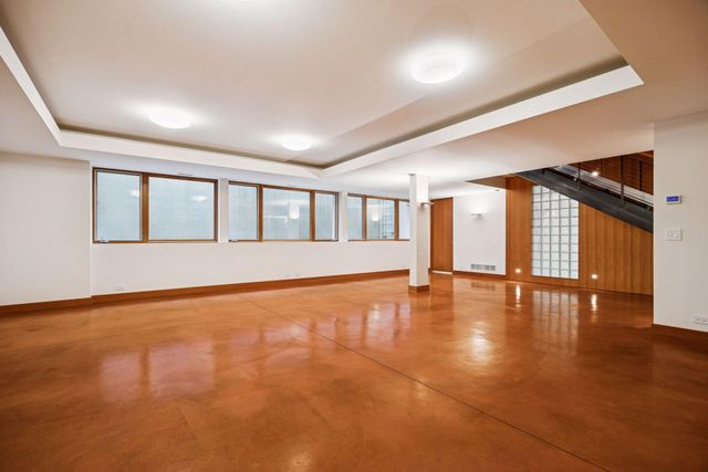 4855 E Lake Harriet Parkway, Minneapolis, MN 55419