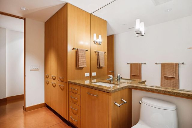 4855 E Lake Harriet Parkway, Minneapolis, MN 55419