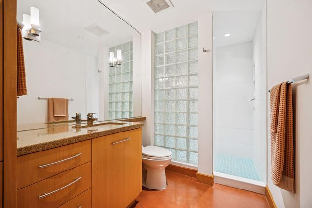 4855 E Lake Harriet Parkway, Minneapolis, MN 55419