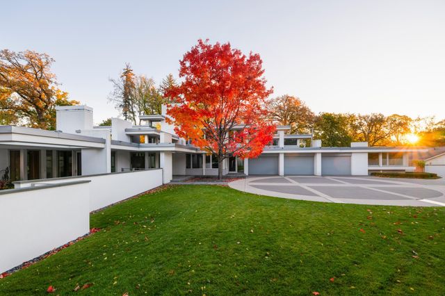 4855 E Lake Harriet Parkway, Minneapolis, MN 55419