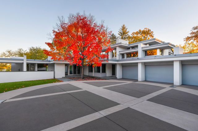 4855 E Lake Harriet Parkway, Minneapolis, MN 55419