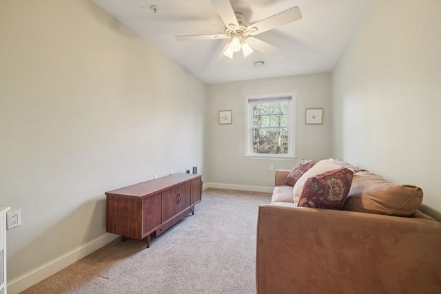 6 Technology Dr 116, Chelmsford, MA 01863