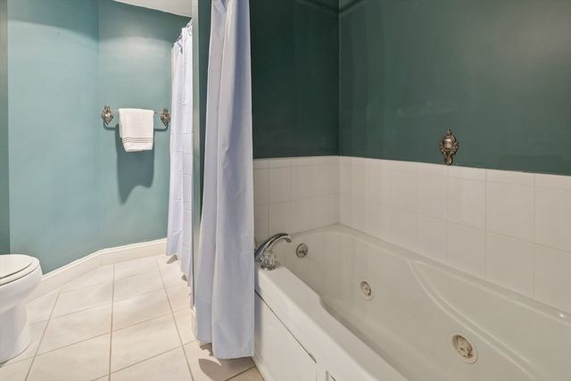 6 Technology Dr 116, Chelmsford, MA 01863