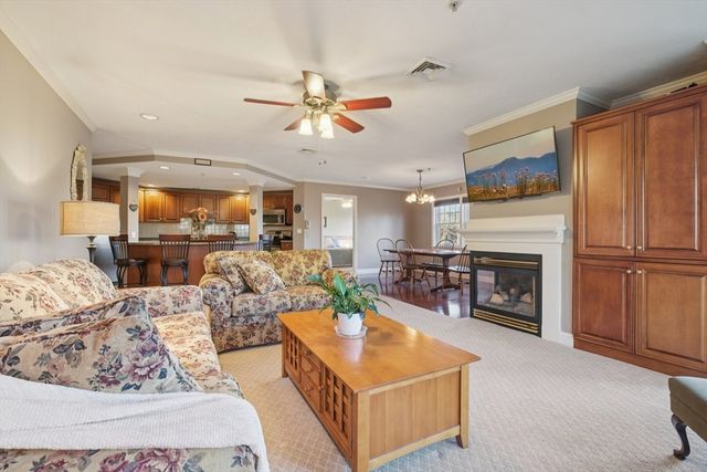 6 Technology Dr 116, Chelmsford, MA 01863