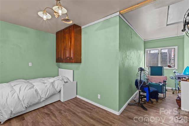 117 Robinson Avenue, Matthews, NC 28104