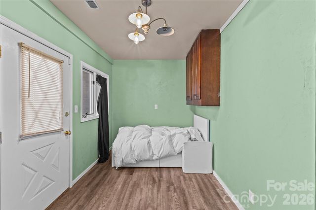 117 Robinson Avenue, Matthews, NC 28104