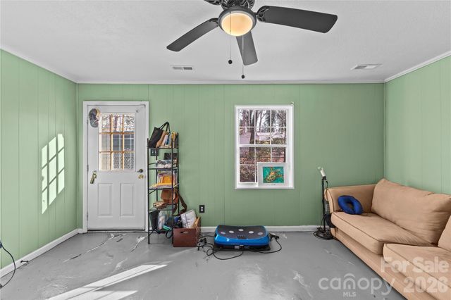 117 Robinson Avenue, Matthews, NC 28104