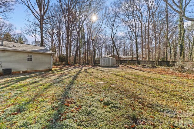 117 Robinson Avenue, Matthews, NC 28104