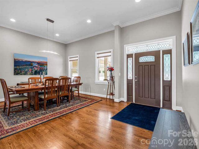 930 Big Raven Lane, Saluda, NC 28773