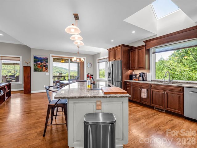 930 Big Raven Lane, Saluda, NC 28773