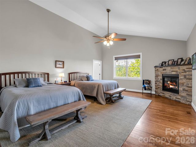 930 Big Raven Lane, Saluda, NC 28773