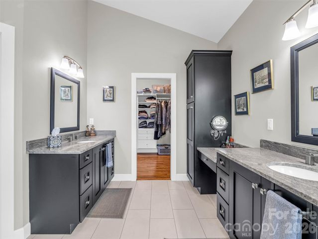 930 Big Raven Lane, Saluda, NC 28773