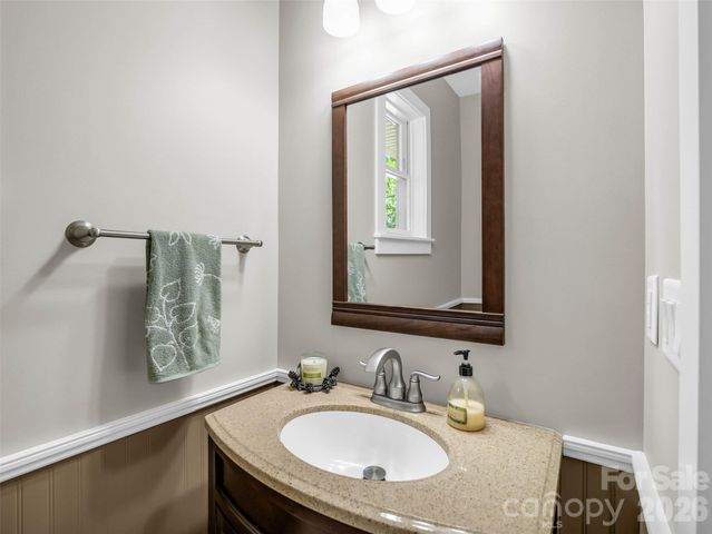 930 Big Raven Lane, Saluda, NC 28773