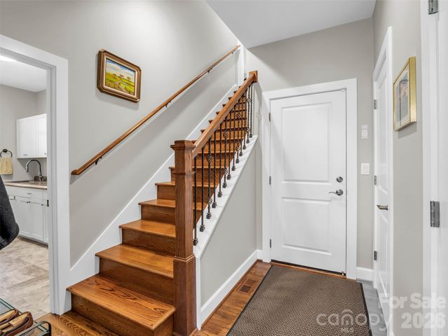 930 Big Raven Lane, Saluda, NC 28773