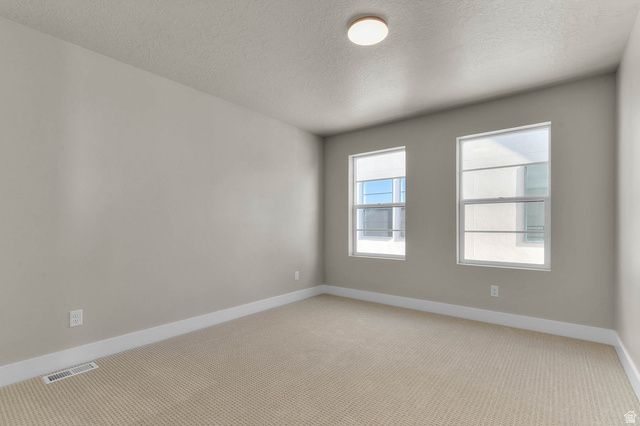 5006 W GREEN ASH LN, Highland, UT 84003