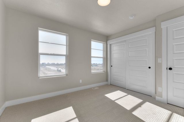 5006 W GREEN ASH LN, Highland, UT 84003