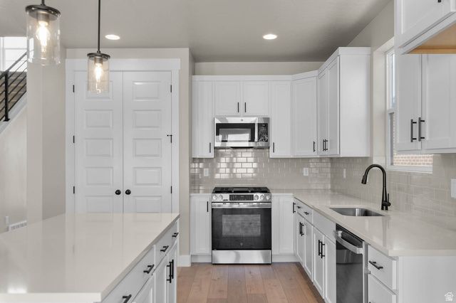 5006 W GREEN ASH LN, Highland, UT 84003