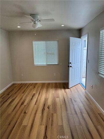 334 A Orizaba Avenue, Long Beach, CA 90814
