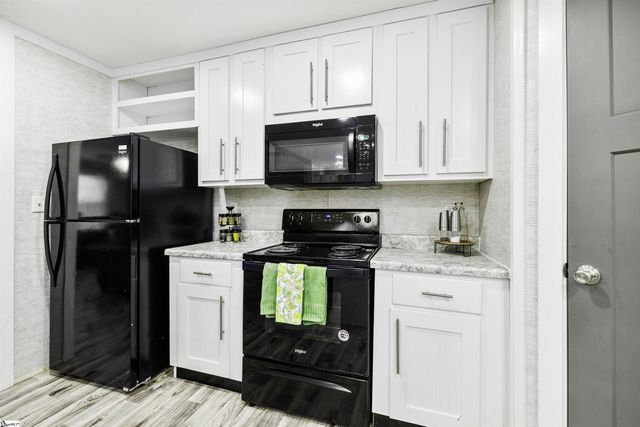 4301 N Old State Hwy 14, Greer, SC 29651