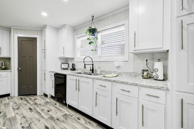 4301 N Old State Hwy 14, Greer, SC 29651