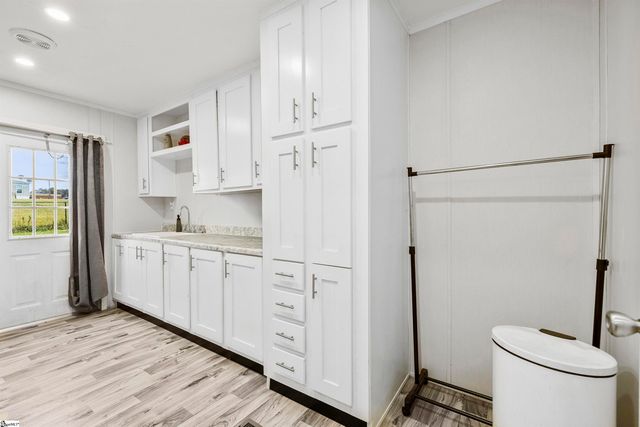 4301 N Old State Hwy 14, Greer, SC 29651