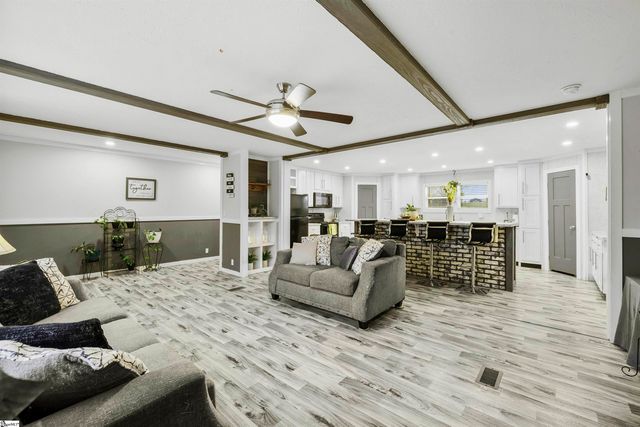 4301 N Old State Hwy 14, Greer, SC 29651