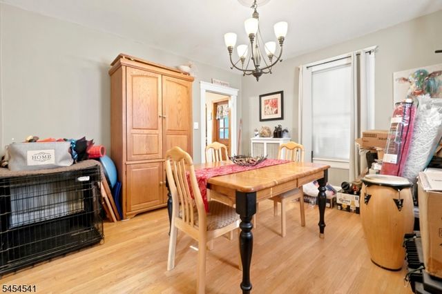 260 W Franklin St, Bound Brook Boro, NJ 08805
