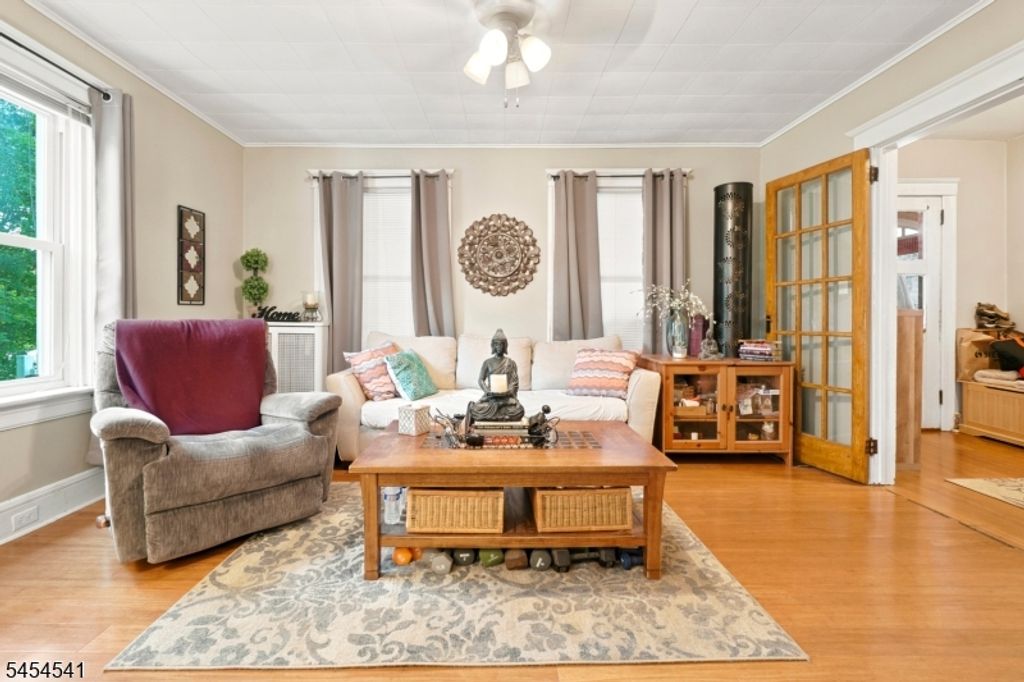 260 W Franklin St, Bound Brook Boro, NJ 08805 — photo 5
