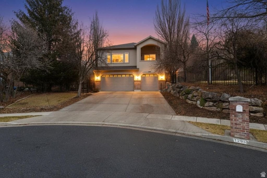 1296 E OAKWOOD CIR, Alpine, UT 84004