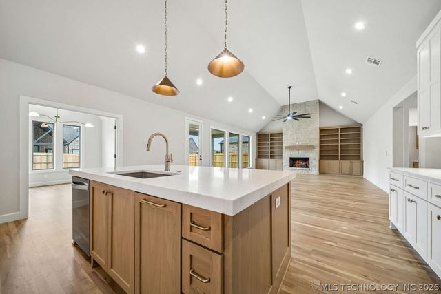 14271 S Delaware Place, Bixby, OK 74008