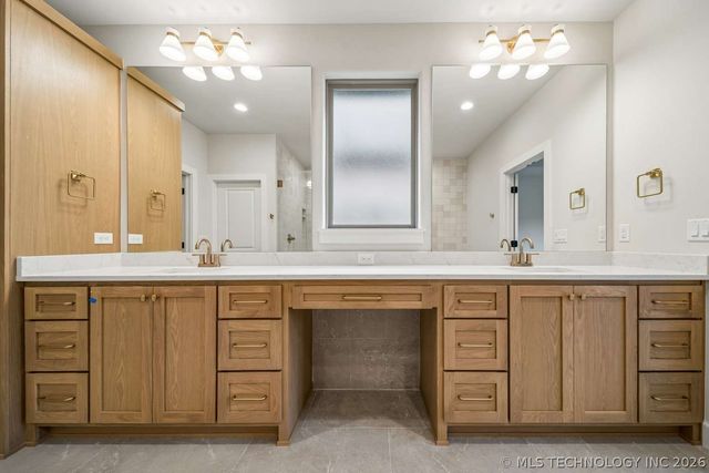14271 S Delaware Place, Bixby, OK 74008