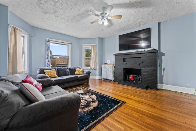 5037 W West End Avenue, Chicago, IL 60644