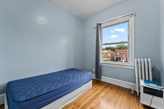 5037 W West End Avenue, Chicago, IL 60644