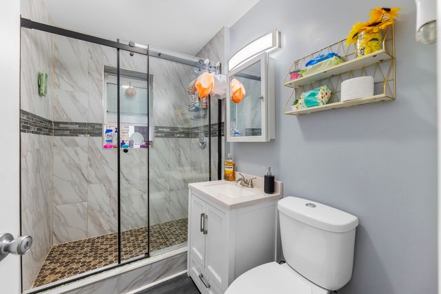 5037 W West End Avenue, Chicago, IL 60644