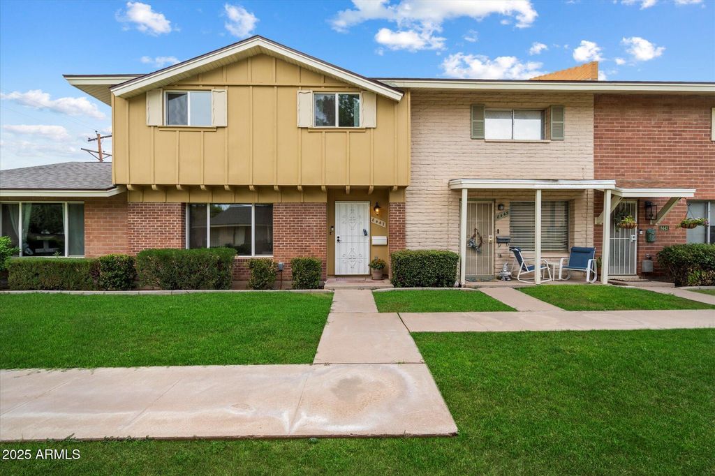 8447 E MONTEBELLO Avenue, Scottsdale, AZ 85250