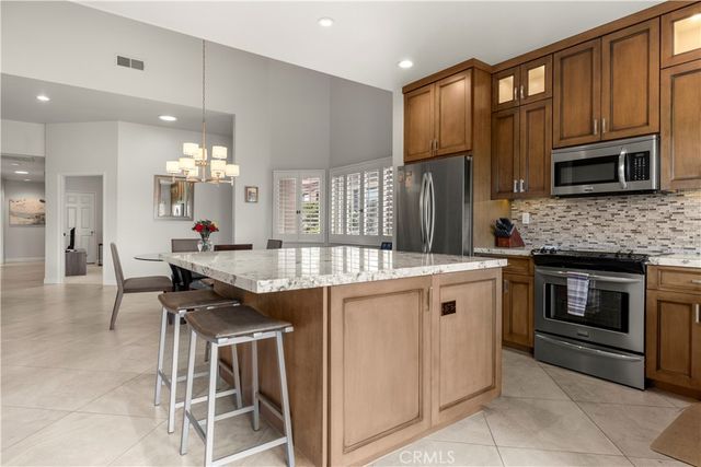 38727 Lobelia, Palm Desert, CA 92211