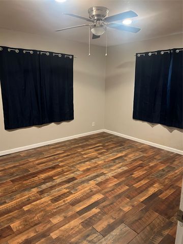 232 Railroad Drive, Mabank, TX 75147