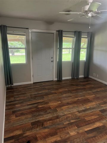 232 Railroad Drive, Mabank, TX 75147