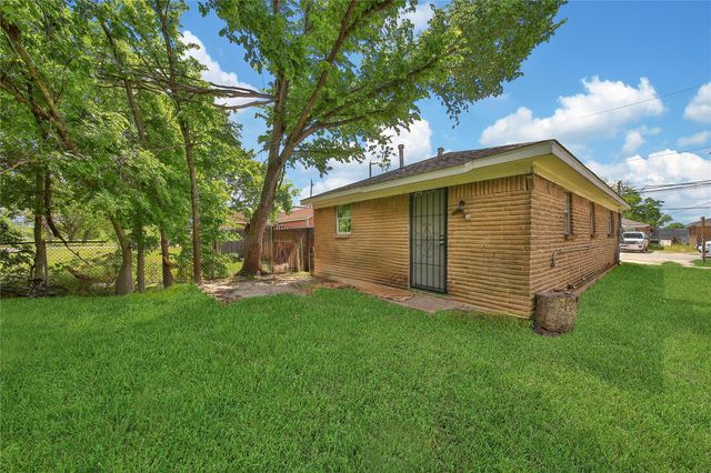 2310 Kabee Street, Houston, TX 77020