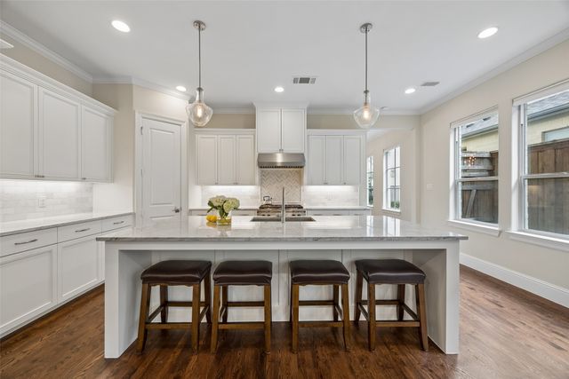 5602 Longview Street, Dallas, TX 75206