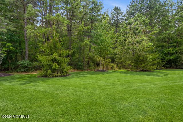 3 Michael Drive, Tinton Falls, NJ 07712