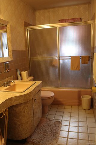 120 N Terrace Place, Valley Stream, NY 11580