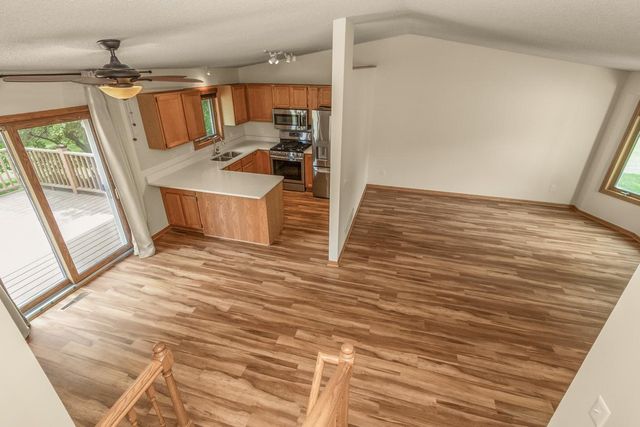 4693 Heather Ridge Road N, Oakdale, MN 55128