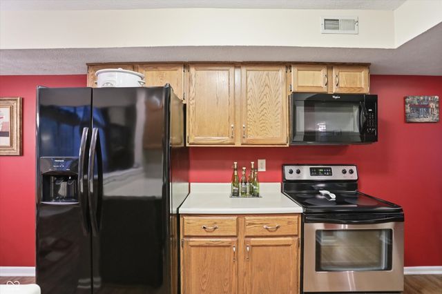 9352 Aberdare Drive, Indianapolis, IN 46250