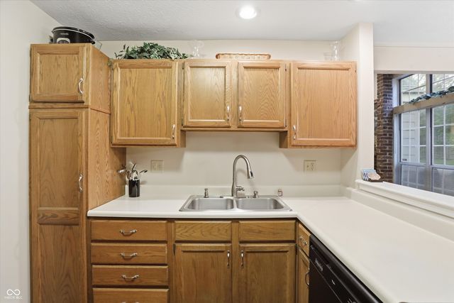 9352 Aberdare Drive, Indianapolis, IN 46250