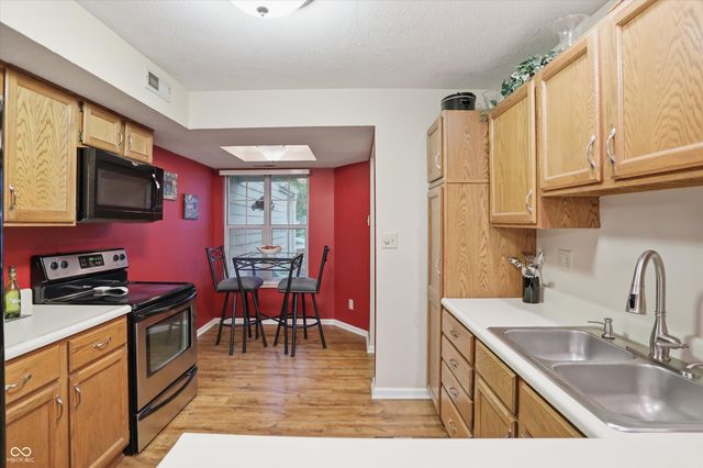 9352 Aberdare Drive, Indianapolis, IN 46250