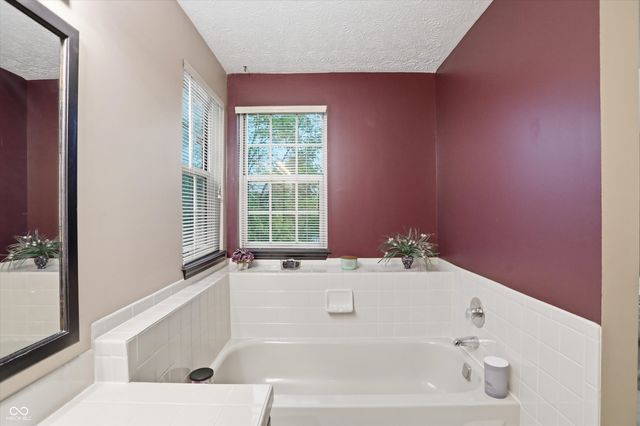 9352 Aberdare Drive, Indianapolis, IN 46250