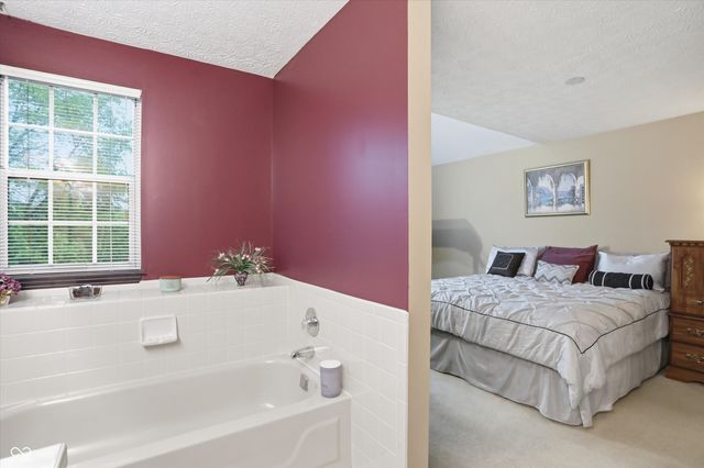 9352 Aberdare Drive, Indianapolis, IN 46250